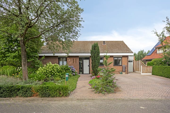 Photo 49 of Vogelwikke 20