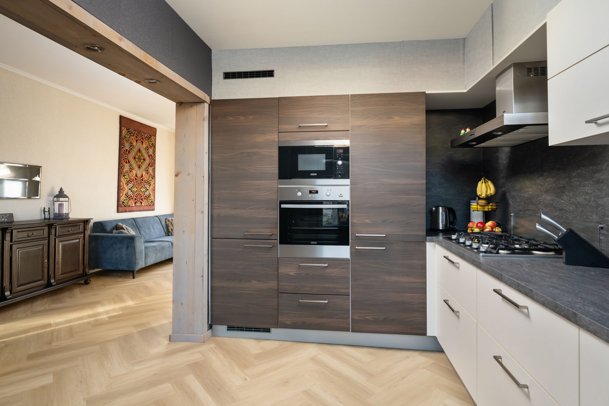 Photo 12 of Hoekenessestraat 6