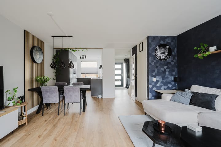 Photo 14 of P. Hellendaalstraat 14