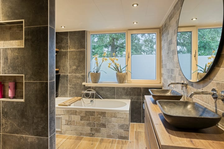 Photo 23 of Het Zwanevlot 173