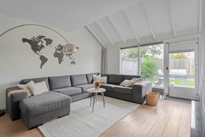 Photo 3 of Aletta Jacobshof 52