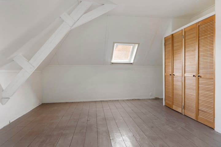 Photo 27 of Hoofdstraat 50