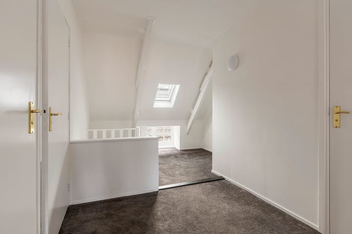 Photo 30 of Hoofdstraat 50