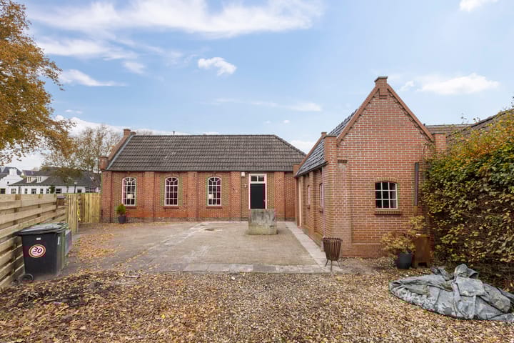 Photo 41 of Hoofdstraat 50