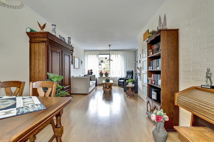 Foto 12 van Dahlialaan 18