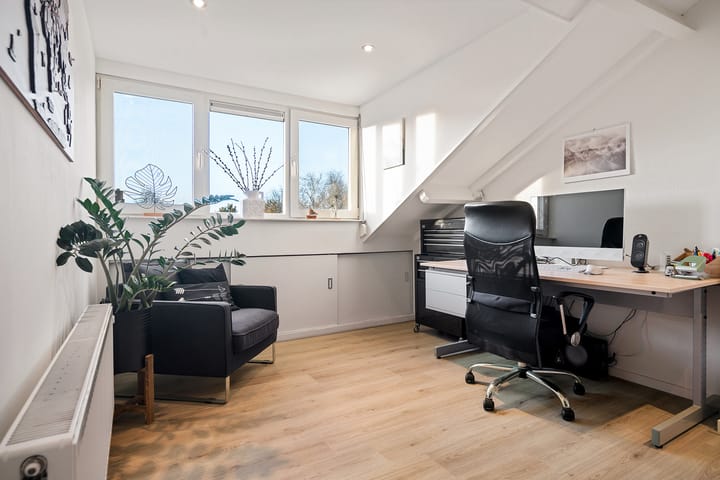 Foto 36 van Zwaluwstraat 154