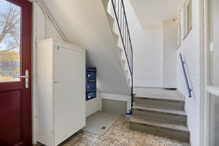 Photo 6 of Kemphaanplein 23