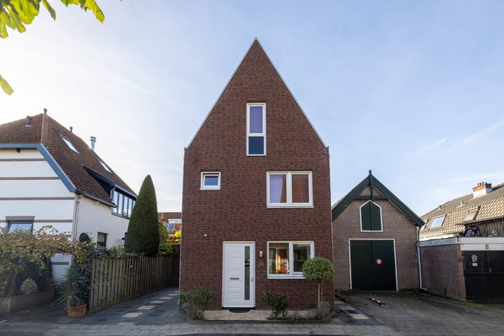 Photo 3 of Molenlaan 20