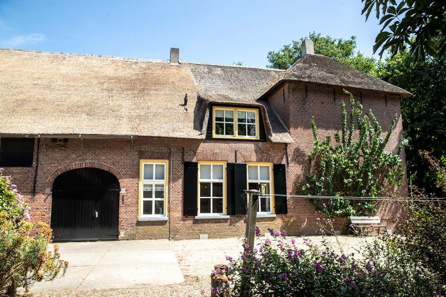 Bekijk foto 2 van Hillsestraat 2