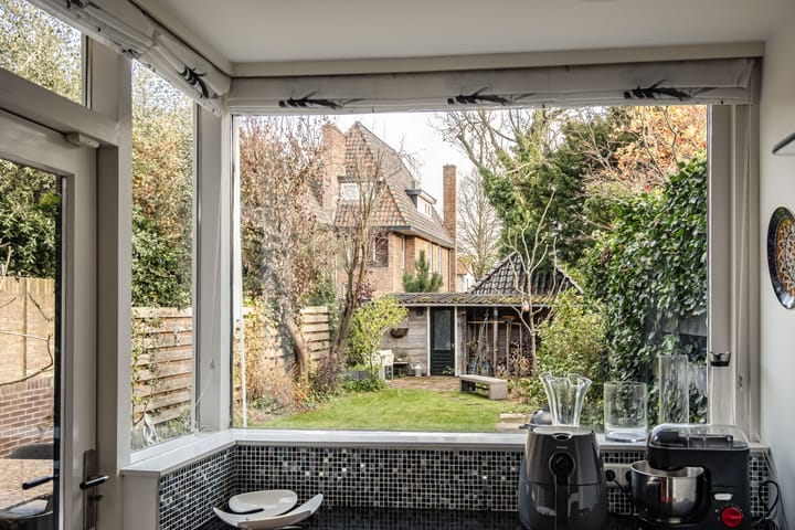 Photo 19 of Teding van Berkhoutlaan 41