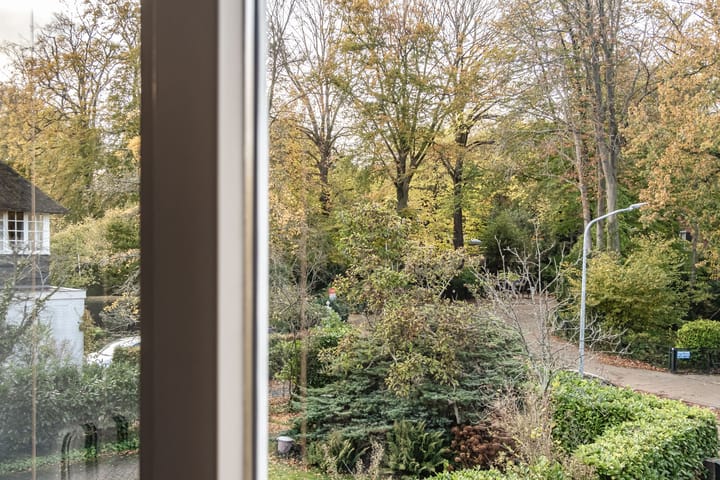 Photo 24 of Teding van Berkhoutlaan 41