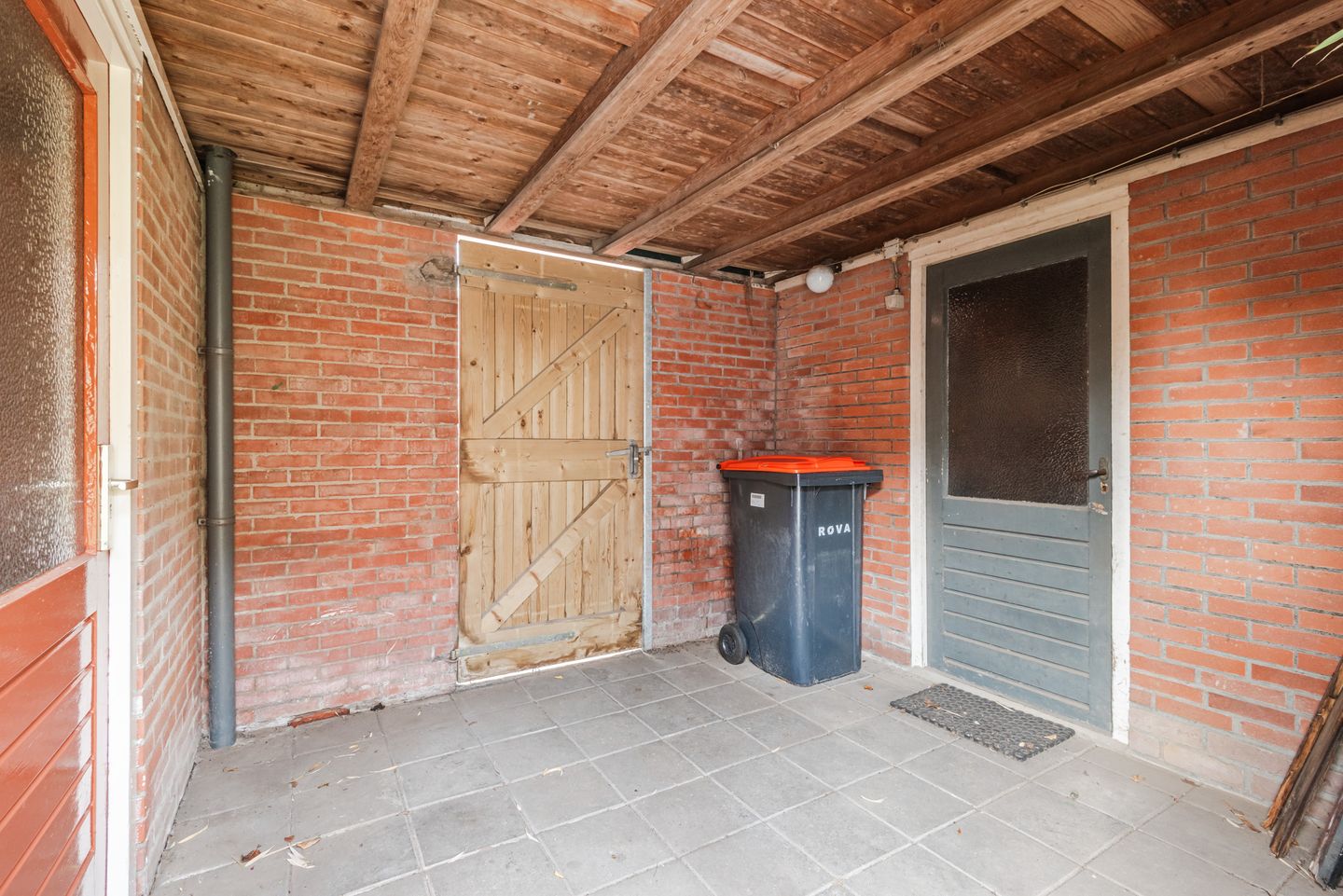 Photo 34 of Esschingstraat 17