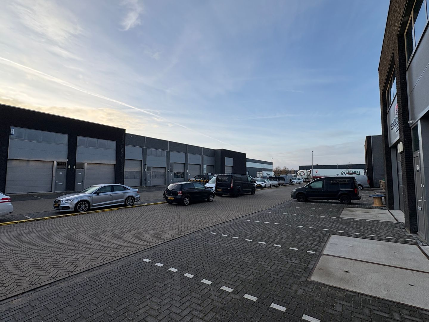 Bekijk foto 2 van Dorsvloerweg 371-n