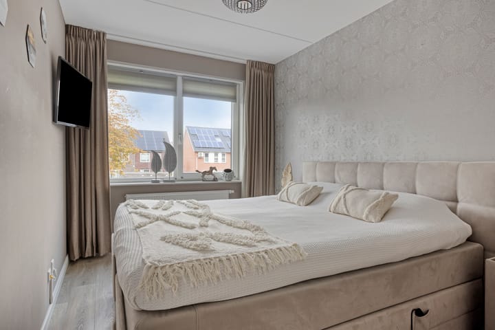 Photo 24 of Zeelandstraat 42