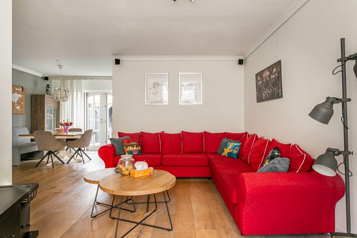 Photo 4 of Meidoornstraat 6