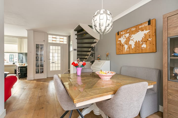 Photo 5 of Meidoornstraat 6