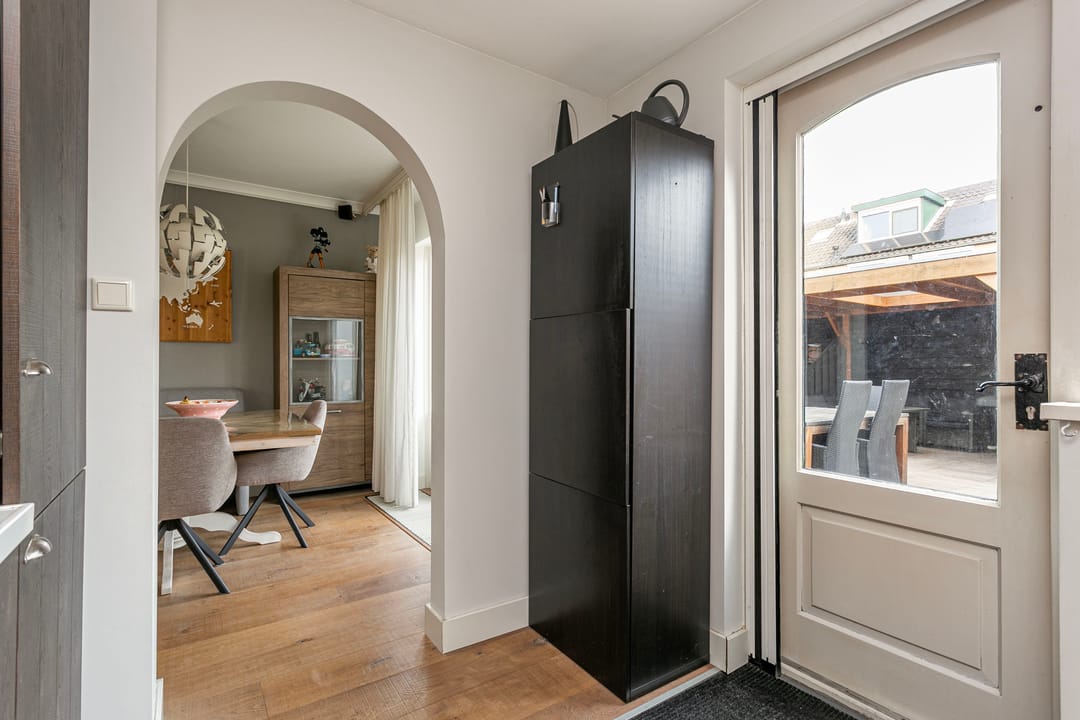 Photo 7 of Meidoornstraat 6