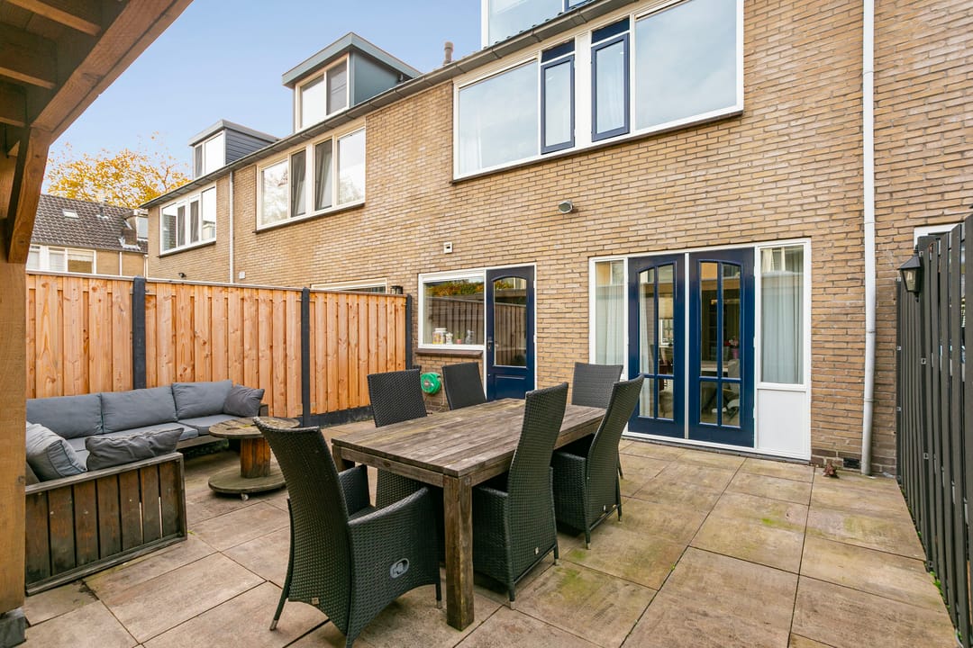 Photo 11 of Meidoornstraat 6