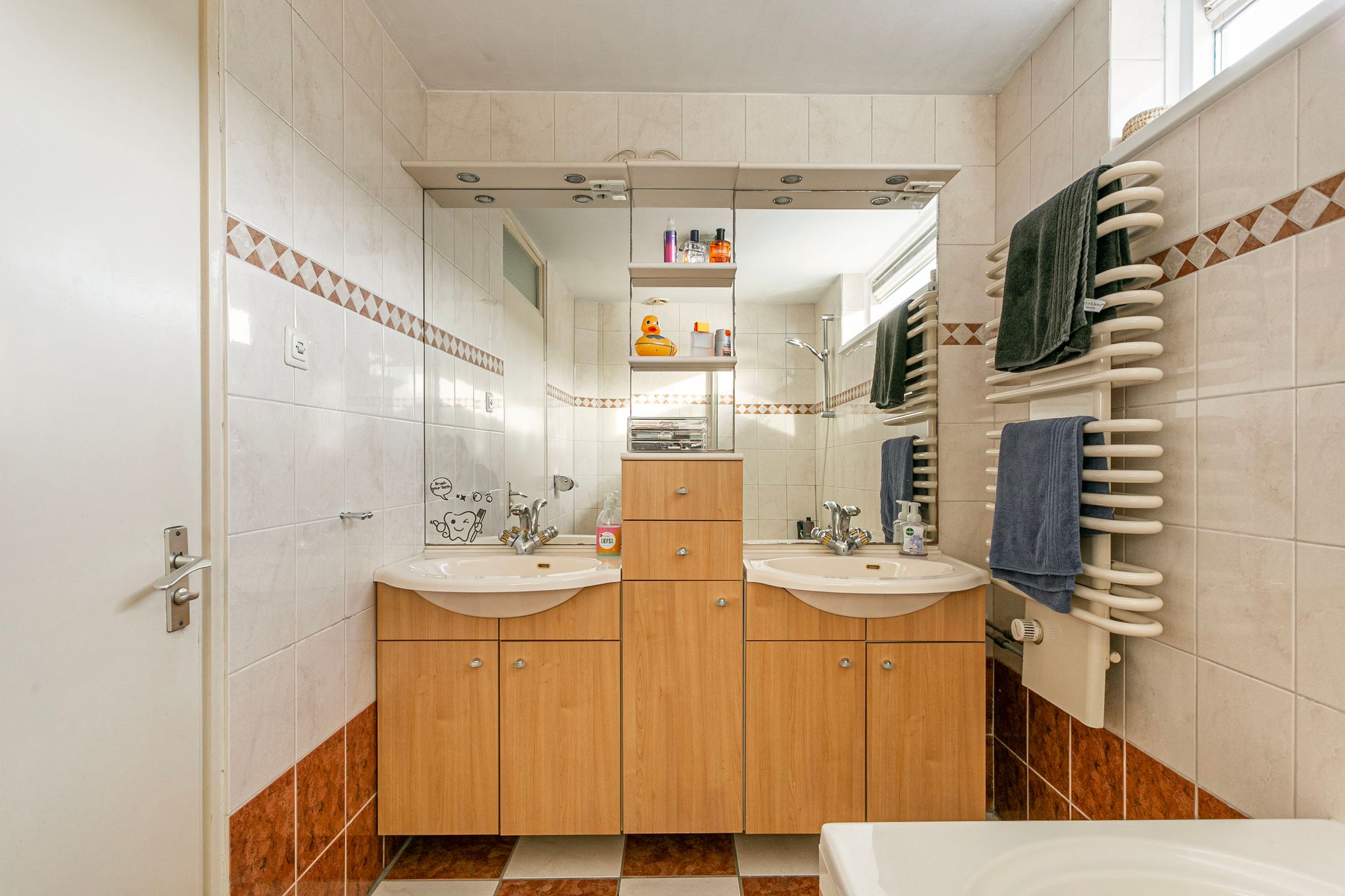 Photo 21 of Meidoornstraat 6