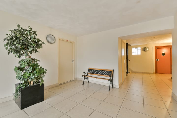 Photo 5 of Burgemeester van Alphenstraat 55-F22