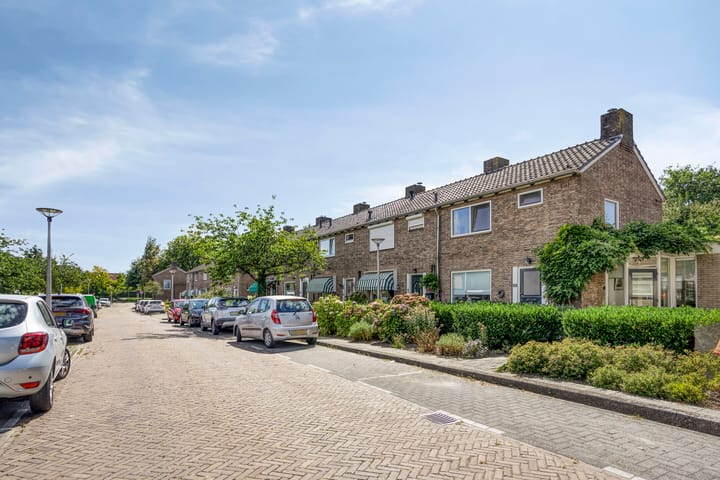 Photo 6 of Marathonstraat 16