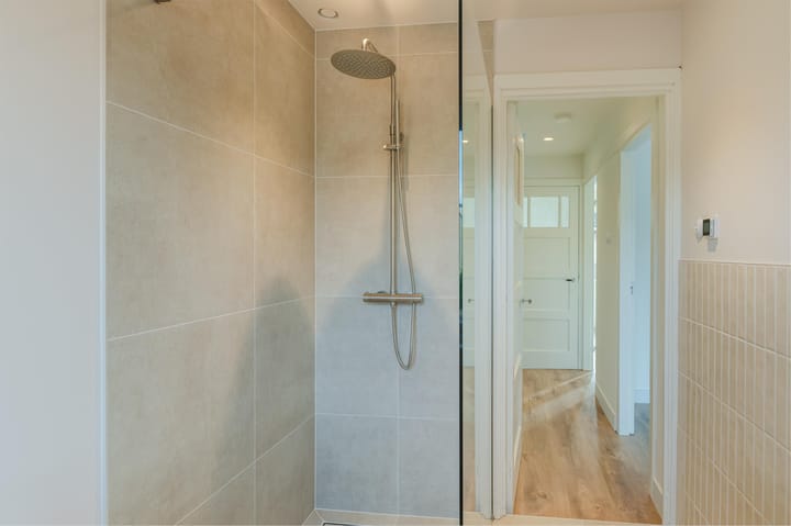 Photo 32 of Verlengde Hoogravenseweg 119