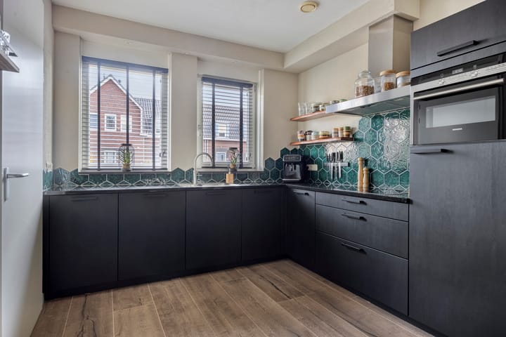 Photo 3 of Gebr. Douvenstraat 2