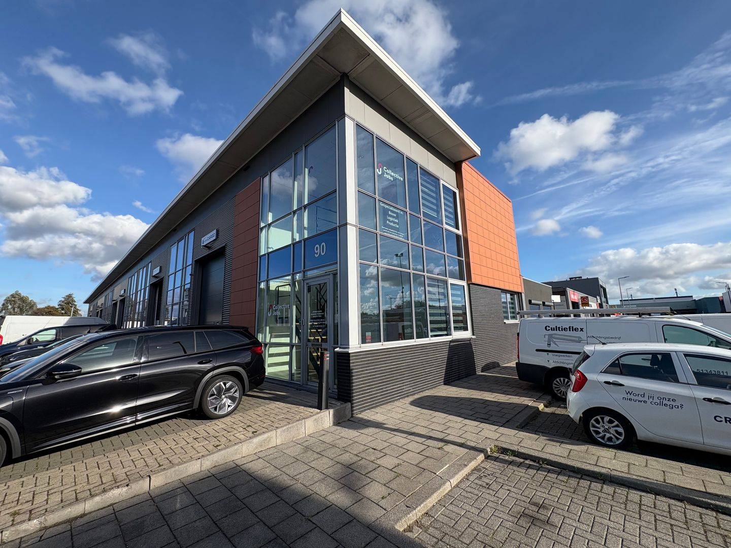 View photo 1 of Steenhouwerstraat 90