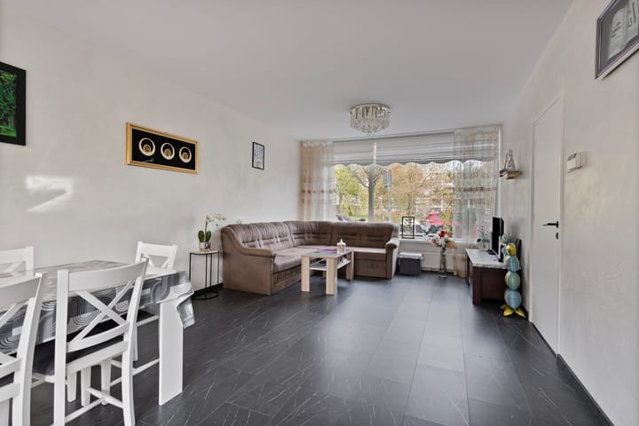 Photo 2 of Zwanebloemkade 17