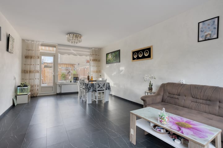 Photo 3 of Zwanebloemkade 17