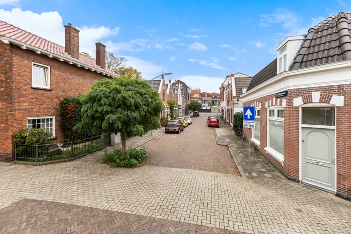 Photo 5 of Louis Bothastraat 3