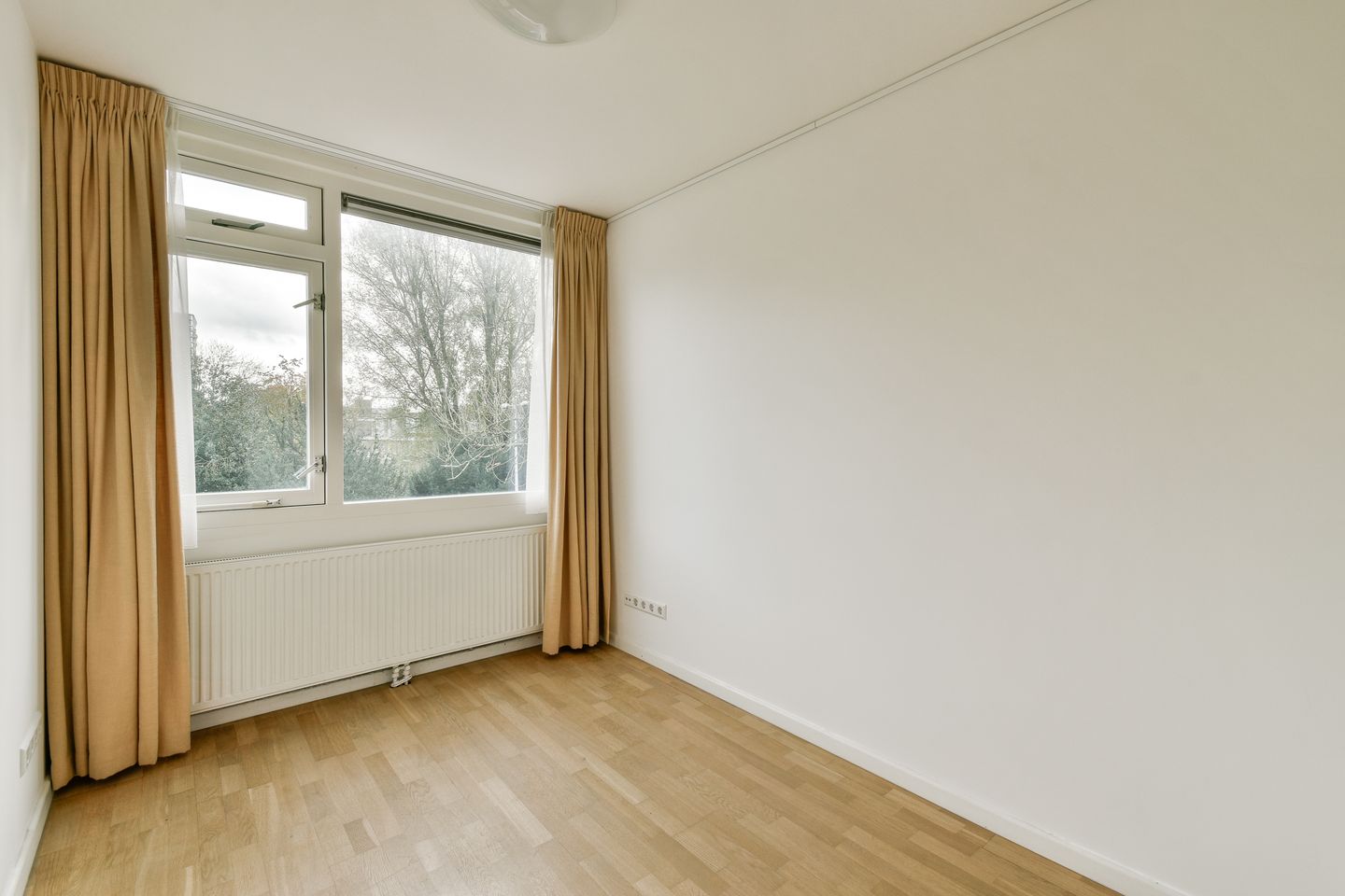 Photo 29 of Van der Boechorststraat 44