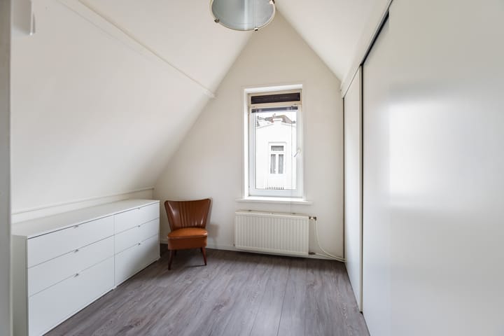 Photo 26 of Louis Bothastraat 3