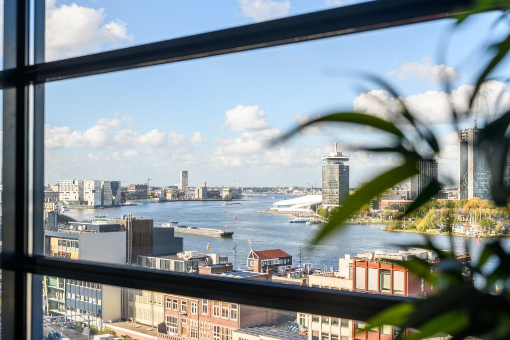 Photo 10 of Willem Frederik Hermansstraat 163