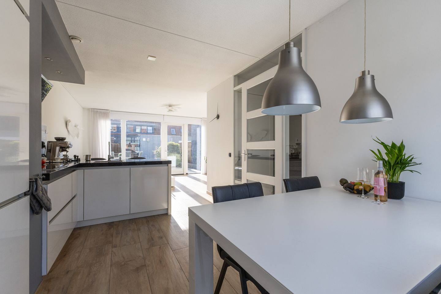 Photo 14 of Donaulaan 8