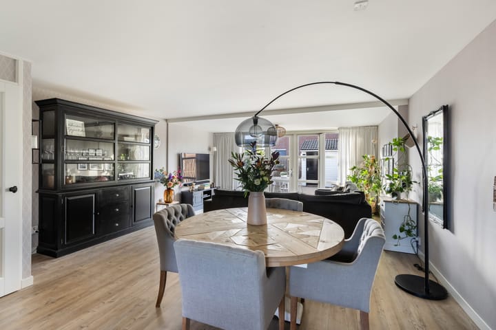 Foto 10 van Bernhardstraat 1-B