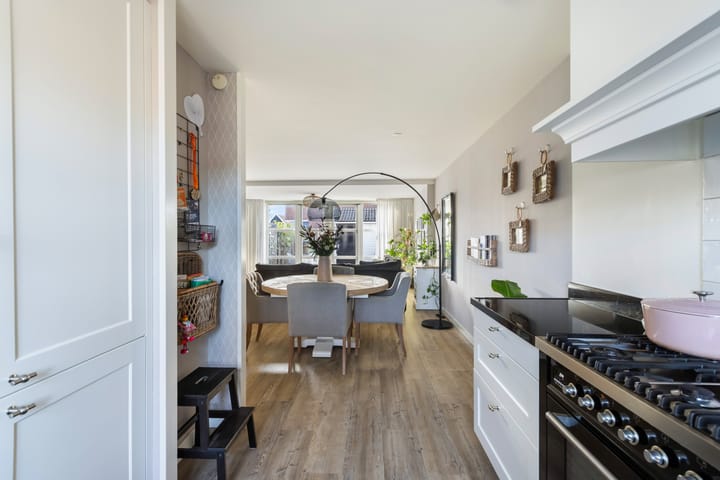 Foto 13 van Bernhardstraat 1-B