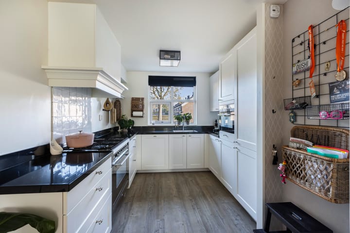 Foto 14 van Bernhardstraat 1-B