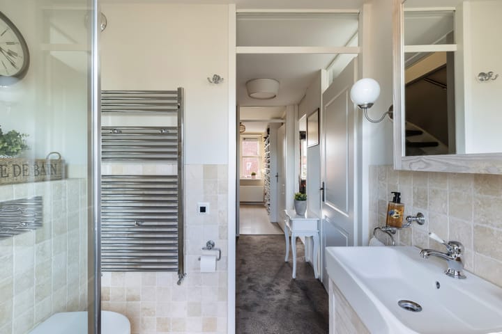 Foto 30 van Bernhardstraat 1-B