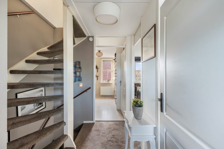 Foto 31 van Bernhardstraat 1-B