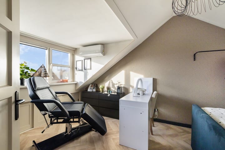 Foto 36 van Bernhardstraat 1-B