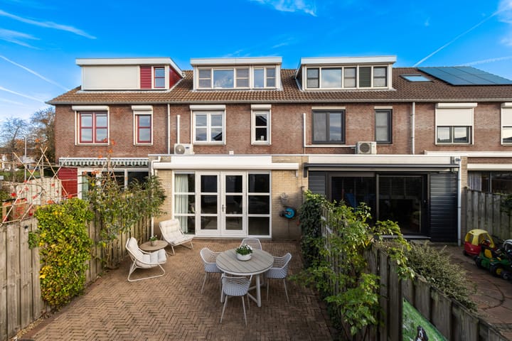 Foto 44 van Bernhardstraat 1-B