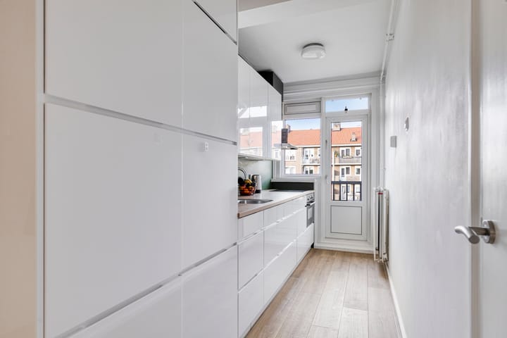 Photo 10 of Jacques Veltmanstraat 76-2