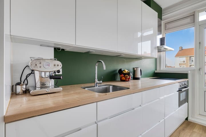 Photo 11 of Jacques Veltmanstraat 76-2