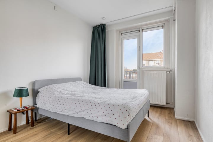 Photo 15 of Jacques Veltmanstraat 76-2