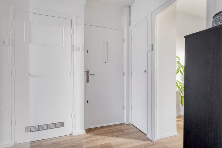 Photo 20 of Jacques Veltmanstraat 76-2