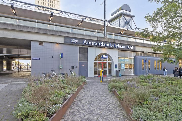 Photo 28 of Jacques Veltmanstraat 76-2