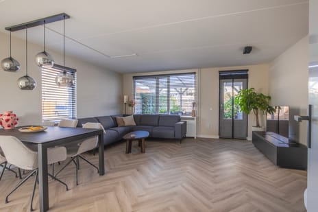 De Camp 69 tertiary image