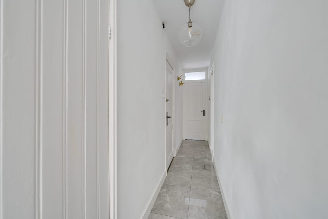 Photo 8 of Eerste Van Swindenstraat 36-1