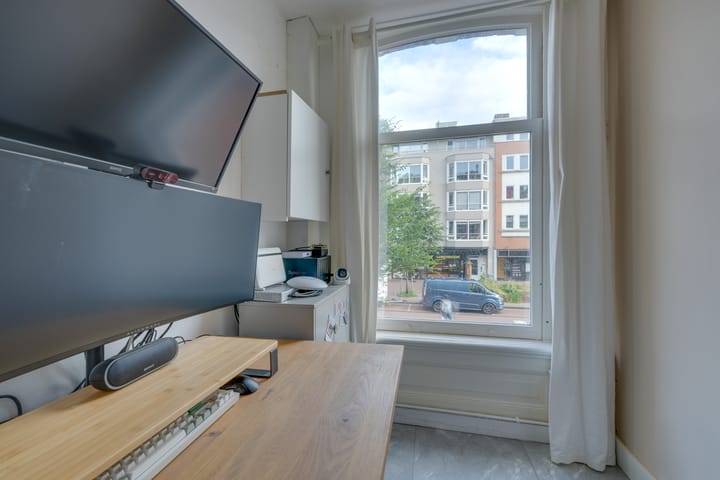 Photo 36 of Eerste Van Swindenstraat 36-1